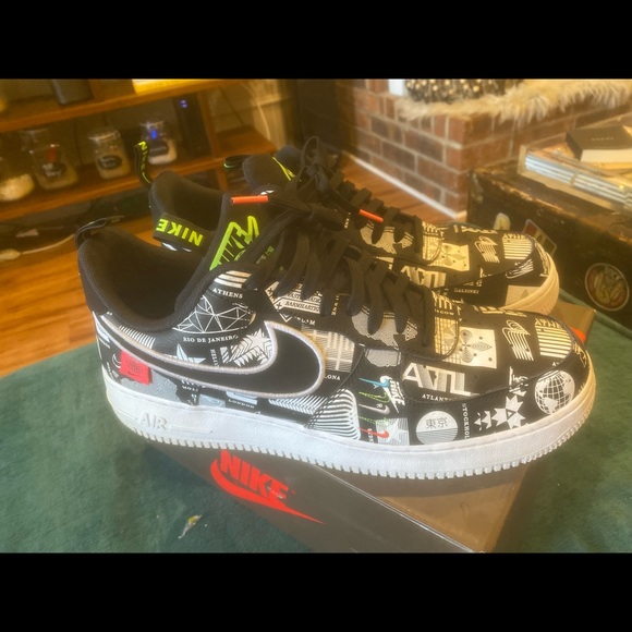 Nike 2020 Air Force 1 '07 LX 'Worldwide Pack - Black' - Picture 3 of 7